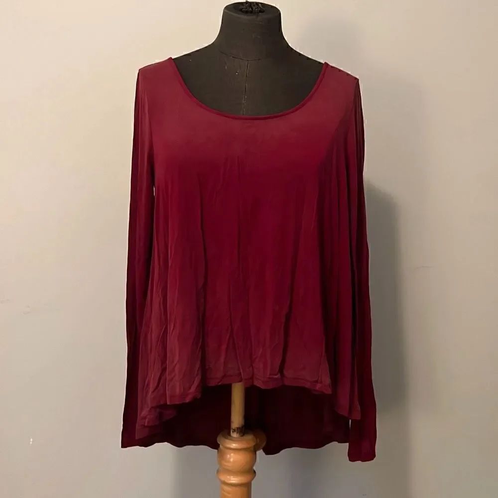 Soft & Sexy hi-low shirt